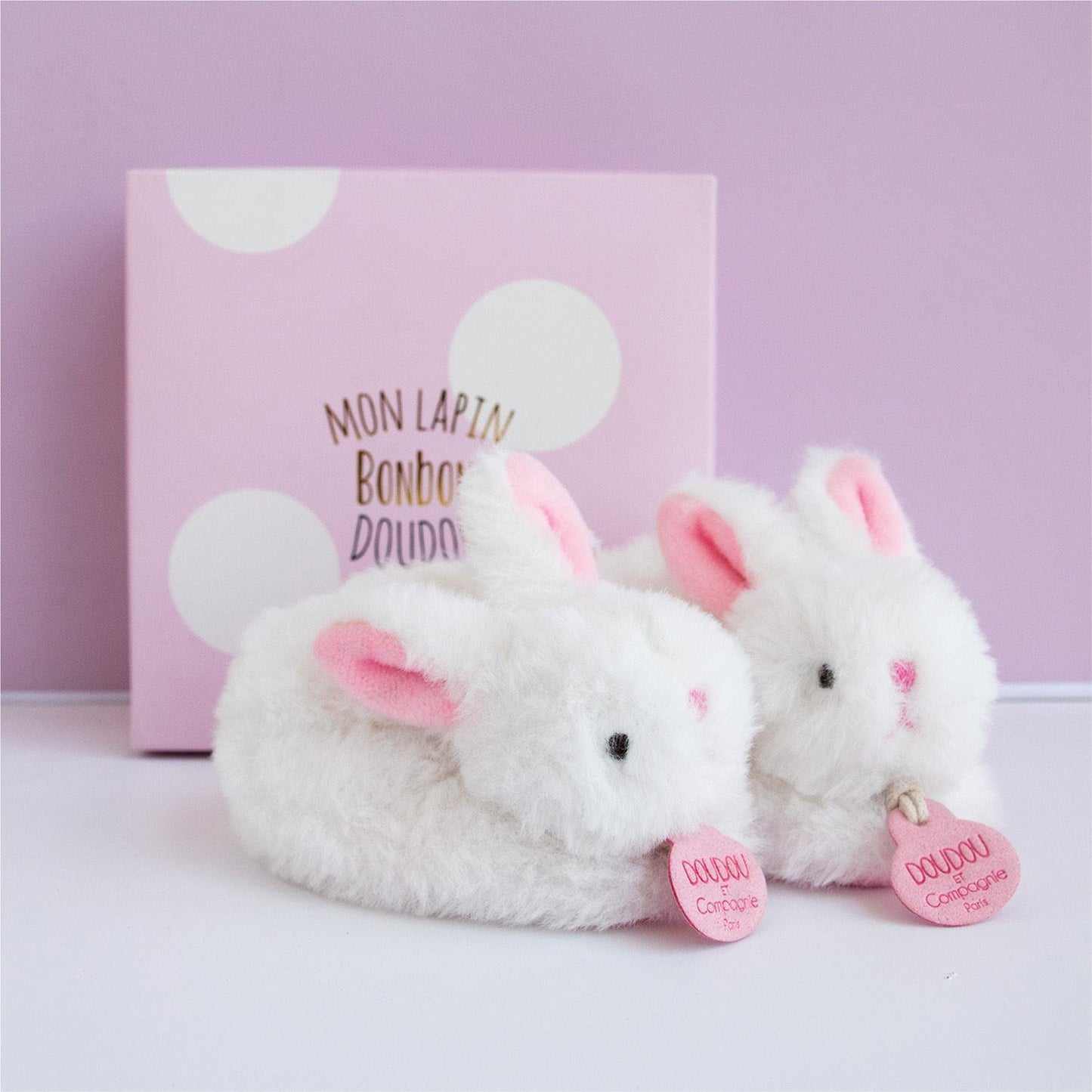 Coffret cadeau naissance chaussons lapin rose avec hochet - 0/6 mois